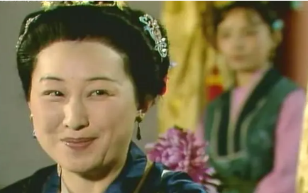 薛姨妈在入住荣国府时提出要自费，为何是最阴暗的算计？（新鲜出炉） 第3张