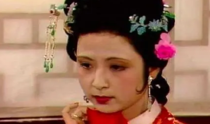 尤氏被王熙凤如此当众作践，为何心里会乐开花了？（奔走相告） 第2张