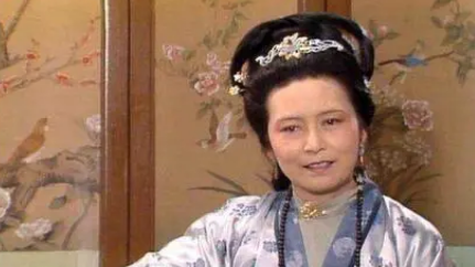 王熙凤只用记错哪两字，就突围了王夫人的有意刁难？（速看） 第1张