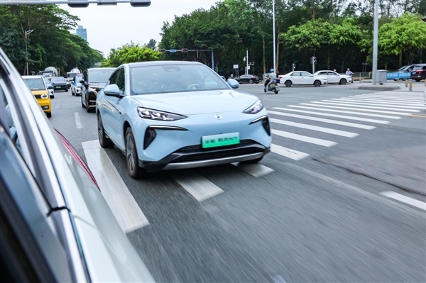赵长江：比亚迪智驾团队成员超4000人、每月发10亿工资 赵长江 比亚迪智驾 第1张