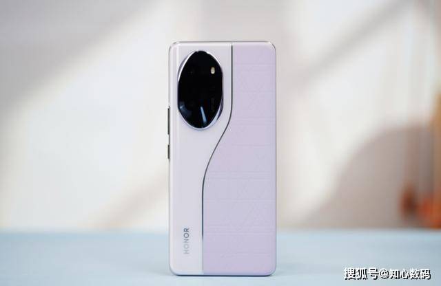 荣耀飘了，荣耀100 Pro突降1003元，骁龙8Gen2+66W无线充  荣耀100 Pro 骁龙8Gen2 第5张