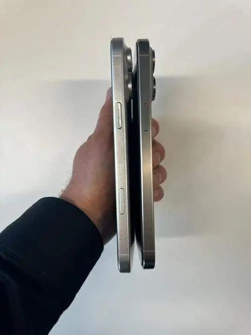 不怕华为吗 iPhone 16 Pro Max居然还用这么小尺寸的传感器 Max 传感器 第6张