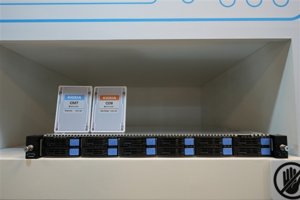 铠侠PCIe 5.0 SSD集体亮相：RAID认证 AI性能加速25倍！ SSD 第4张