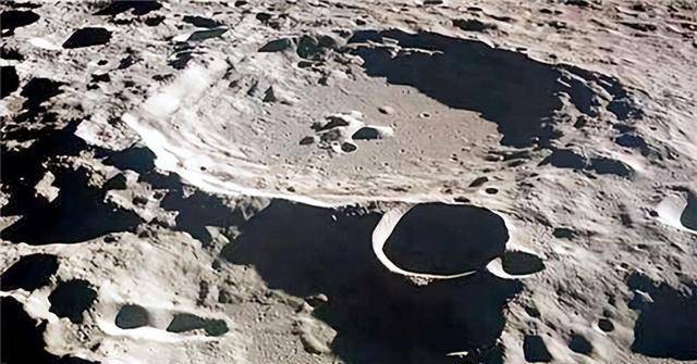 月球背面的“秘密”被揭开？中国卫星传回图像，其实霍金没说错  月球背面的秘密 第2张