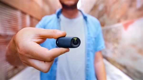 1598元起 影石Insta360发布4K相机 仅拇指大小 4K相机 第2张