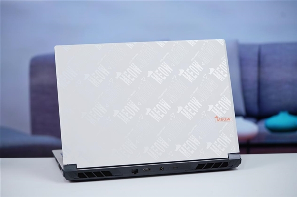 锐龙9+RTX4070仅6499元 七彩虹橘宝R16游戏本图赏 锐龙9 RTX4070 第2张