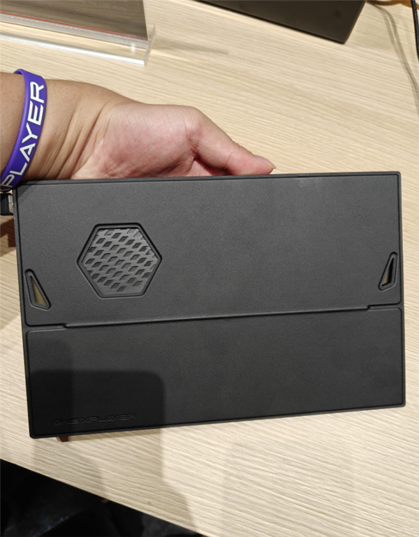 壹号本X1mini三合一电脑发布：锐龙7 8840U处理器 5699元起 壹号本X1mini 锐龙7 8840U 第15张