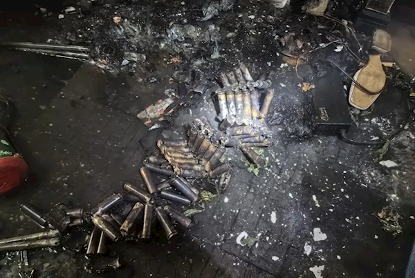 差点悲剧了！电瓶带回家中充电起火爆炸 4人被困难以逃生 电瓶 充电起火爆炸 第1张