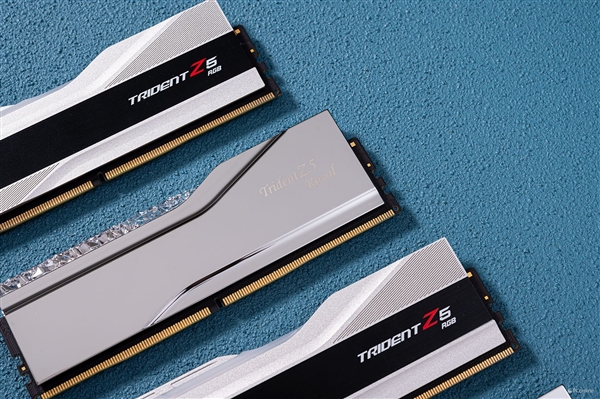 芝奇Trident Z5 Royal DDR5-7200 C36 48GB内存上手：性能猛如虎 芝奇内存 第11张
