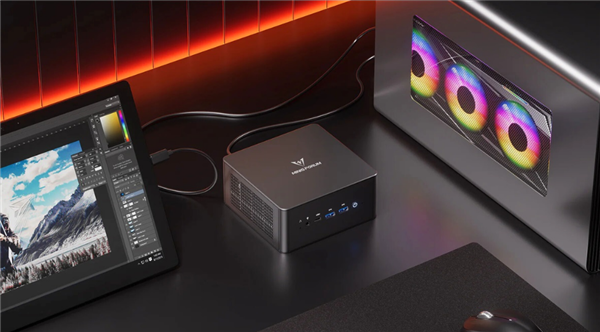 铭凡推出UM890 Pro迷你主机：锐龙9 8945HS、配双USB4 铭凡UM890 Pro迷你主机 第1张