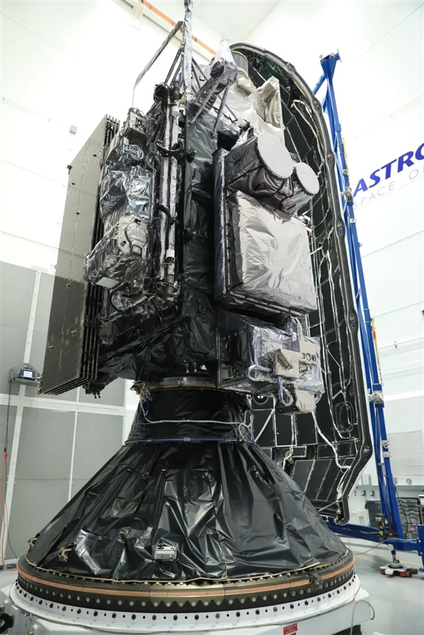 SpaceX重型猎鹰火箭今年首飞：发射世界最先进的卫星 SpaceX重型猎鹰火箭 卫星 第5张