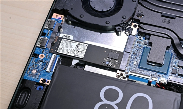 打破“不可能三角”！长江存储PC411 SSD成为OEM的完美新宠 长江存储PC411 SSD 第17张