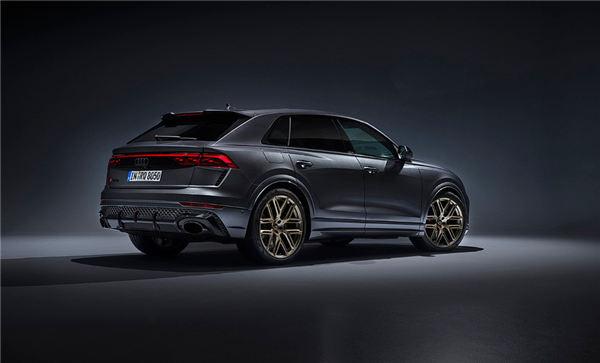 奥迪造出了纽北最速量产SUV RS Q8：明年国内开售 奥迪RS Q8 第3张