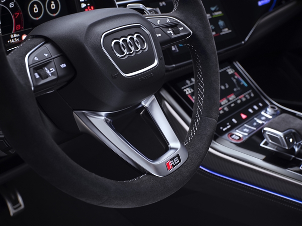 奥迪造出了纽北最速量产SUV RS Q8：明年国内开售 奥迪RS Q8 第7张