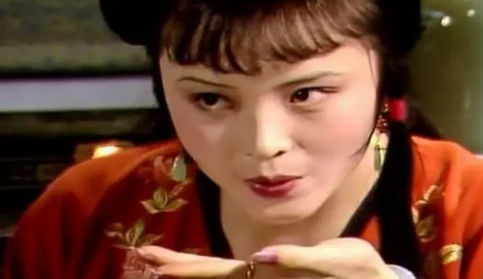 贾珍可是宁国府的霸王，为何在贾琏面前如此尴尬？（这样也行？） 第2张