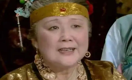 刘姥姥在温暖贾母一事上，出发点究竟是什么？（硬核推荐） 第3张