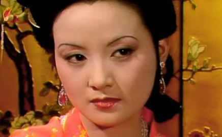 贾琏为何会对平儿调情？为何又是王熙凤人生悲剧的开始？（这样也行？） 第3张