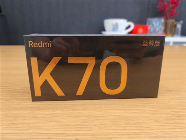 性能之王终于来了！王腾抵达深圳：和团队验收Redmi K70至尊版 Redmi K70 第1张