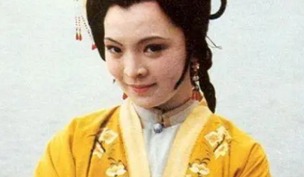 红楼梦中，是谁让薛姨妈不得不咬牙忍泪任人欺？（深度揭秘） 第3张
