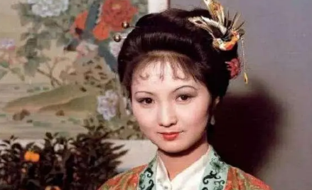 平儿把秦显家的前程给毁了，为何却得到叫好声一片？（学到了吗） 第3张