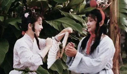 晴雯会被定义为狐狸精，主因在于她的哪个大缺点？（学到了吗） 第2张