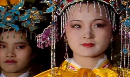 作为妃子，吃穿用度都不愁，贾元春为何却苦大于甜？（全程干货） 第1张