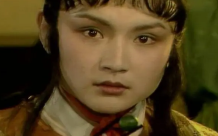 贾母的日常衣物由晴雯负责，为何却说自己是个懒丫头？（干货满满） 第3张