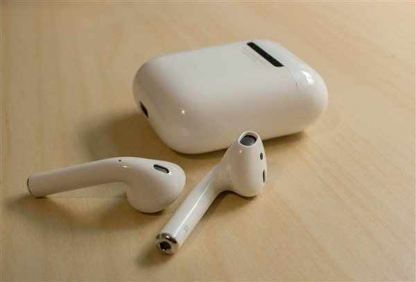 划时代产品遭淘汰！iPhone X、初代AirPods被苹果列为过时产品 iPhone X AirPods 第3张