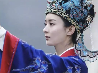 “诰命夫人”是不是官职？有哪些权利呢？（这都可以） 第2张