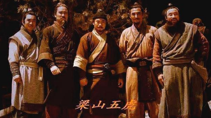 林冲和杨志在梁山下的那场对战，继续打下去会是谁赢？（燃爆了） 第1张