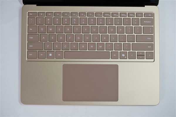 性能暴增86%！微软全新Surface Laptop图赏 微软全新Surface Laptop 第8张