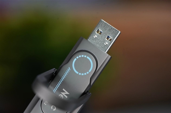 U盘比固态硬盘还快！朗科US9高速固态U盘狂飙支持1000MB/s 朗科US9高速固态U盘 第6张
