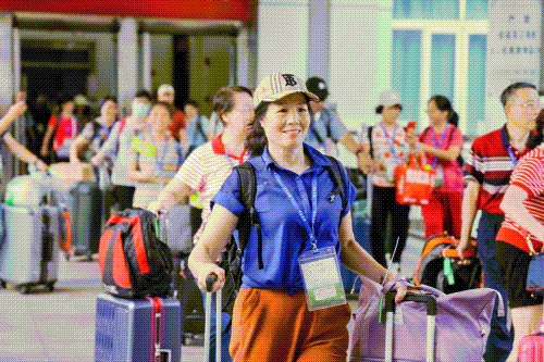 广州直奔俄罗斯的旅游火车来了，全是卧铺！15天往返9288公里 旅游火车 第1张