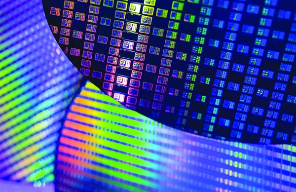 日本软银宣布4亿英镑收购Graphcore！曾被称“英国英伟达” 日本软银 Graphcore 第1张