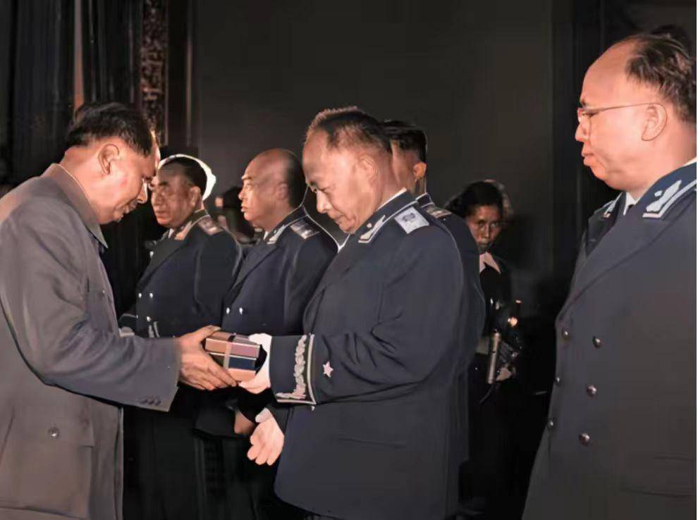 1959年，毛主席拟让林彪任国防部长，罗荣桓直呼：不行！ 林彪任国防部长 罗荣桓 第3张