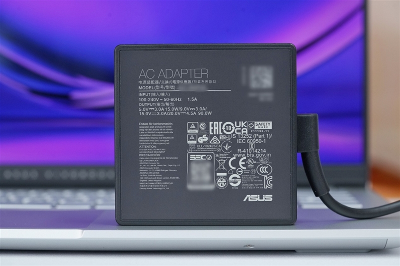 首发骁龙X Elite！华硕无畏Pro15 2024评测：完全可比肩x86、AI和续航更强 骁龙X Elite 华硕无畏Pro15 2024评测 第11张