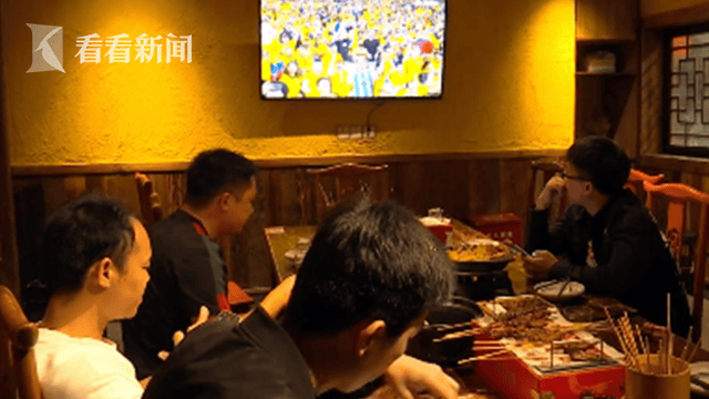 29岁程序员熬夜看球后瘫了，专家提醒：这些人群熬夜看球需注意  程序员 熬夜看球 第3张