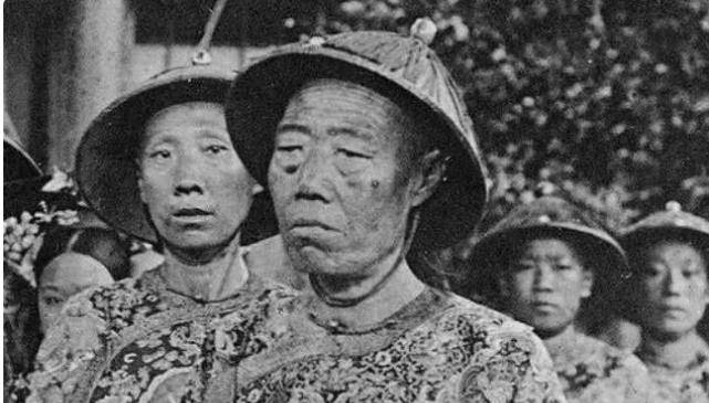李莲英墓被挖开，众人难以置信，专家感叹：原来传说是真的  李莲英墓 第1张