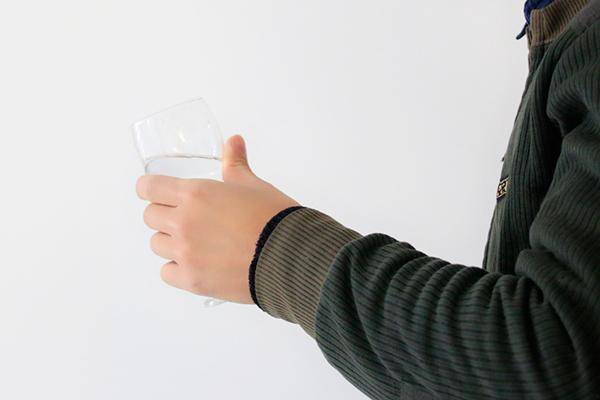 喝白酒对身体的伤害有多大？  喝白酒 第2张
