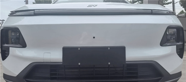 定位中型插混SUV！捷途山海L7实车曝光：提供5/7座两种布局 捷途山海L7 第2张