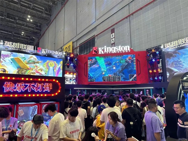 逛完BW 不敢再质疑二次元的消费能力 二次元 第12张