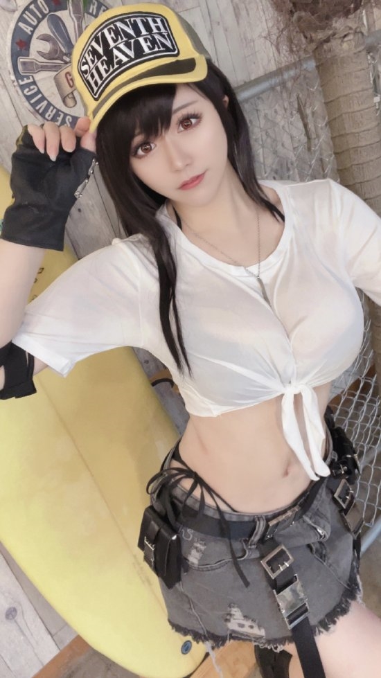 日本美女多穿搭COS蒂法：身材出众 真是清凉一夏！ 日本美女COS蒂法 第2张