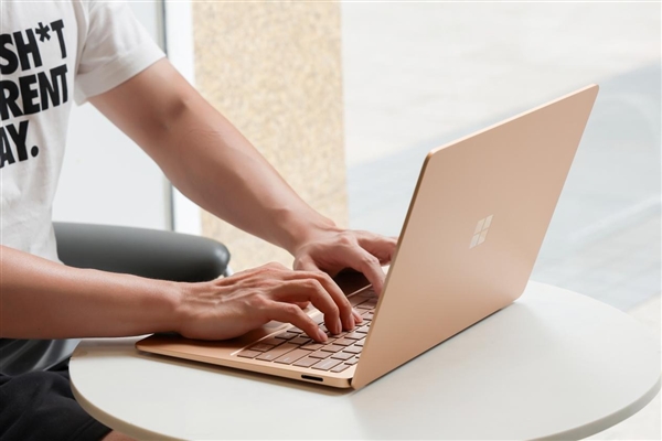 Arm PC教科书！高通骁龙版Surface Laptop 7上手 PC 第1张