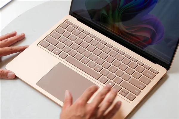 Arm PC教科书！高通骁龙版Surface Laptop 7上手 PC 第5张