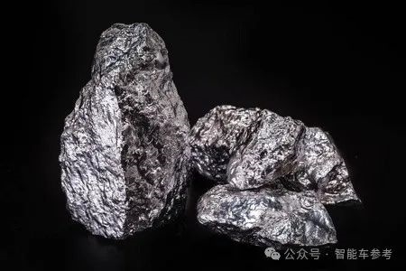 特斯拉固态电池新突破：一撮苏打粉解决寿命问题 特斯拉固态电池 第6张