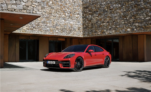 百万豪车标杆！保时捷Panamera GTS预售：188.8万元起 保时捷Panamera GTS 第1张