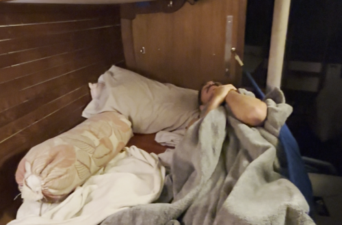 网红辞职下海结果被困海中 这老哥要体验现实版海贼王 网红辞职下海 第12张