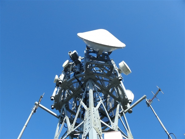 我国5G基站总数已达391.7万个：仅半年净增54万个 5G基站 第1张