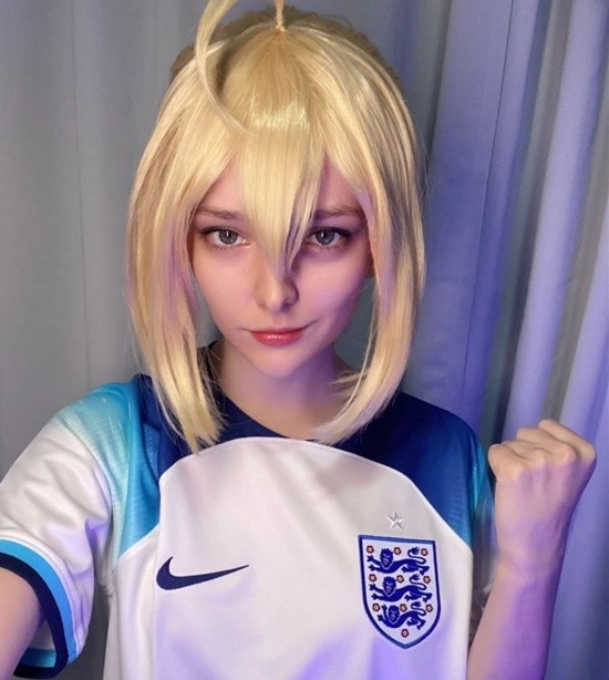 俄妹COS《Fate》Saber：泳装呆毛王 靓丽吸睛 俄妹COS Fate Saber 第18张