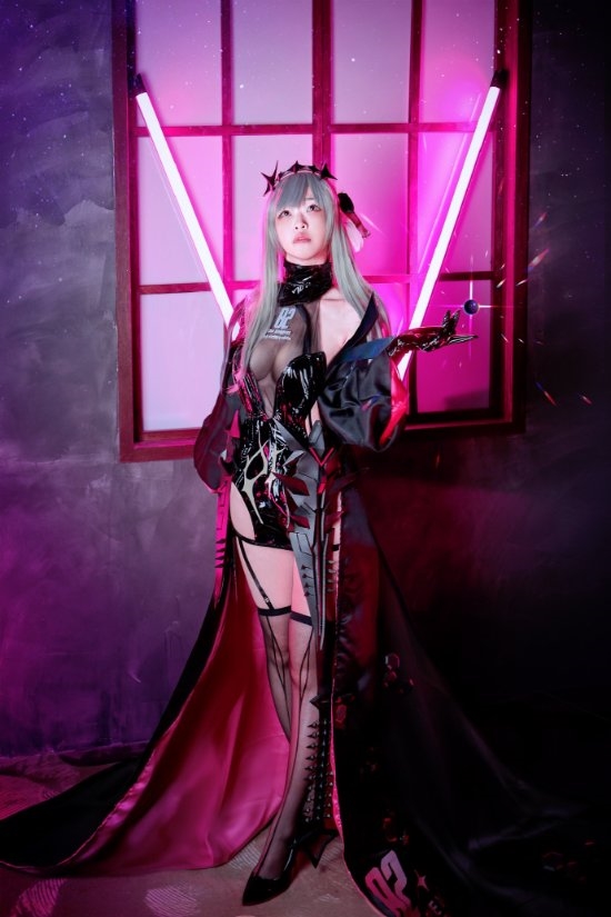 《妮姬：胜利女神》游戏画师新COS图：身材绝佳超还原！ 妮姬：胜利女神 游戏画师新COS图 第2张